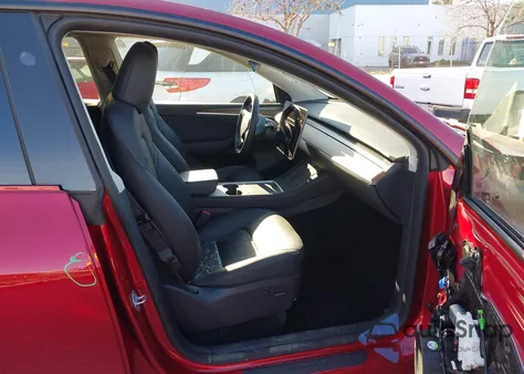 2024 Tesla Model Y Long Range Dual Motor All-Wheel Drive from USA, damaged, VIN 7SAYGDEE4RF066207